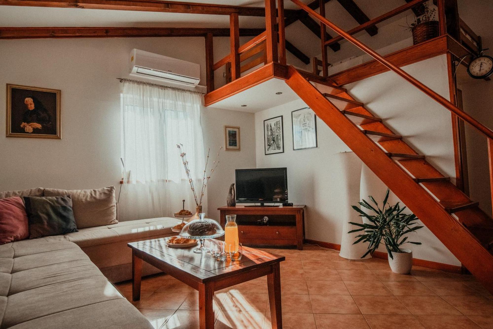 Jukan Villa
