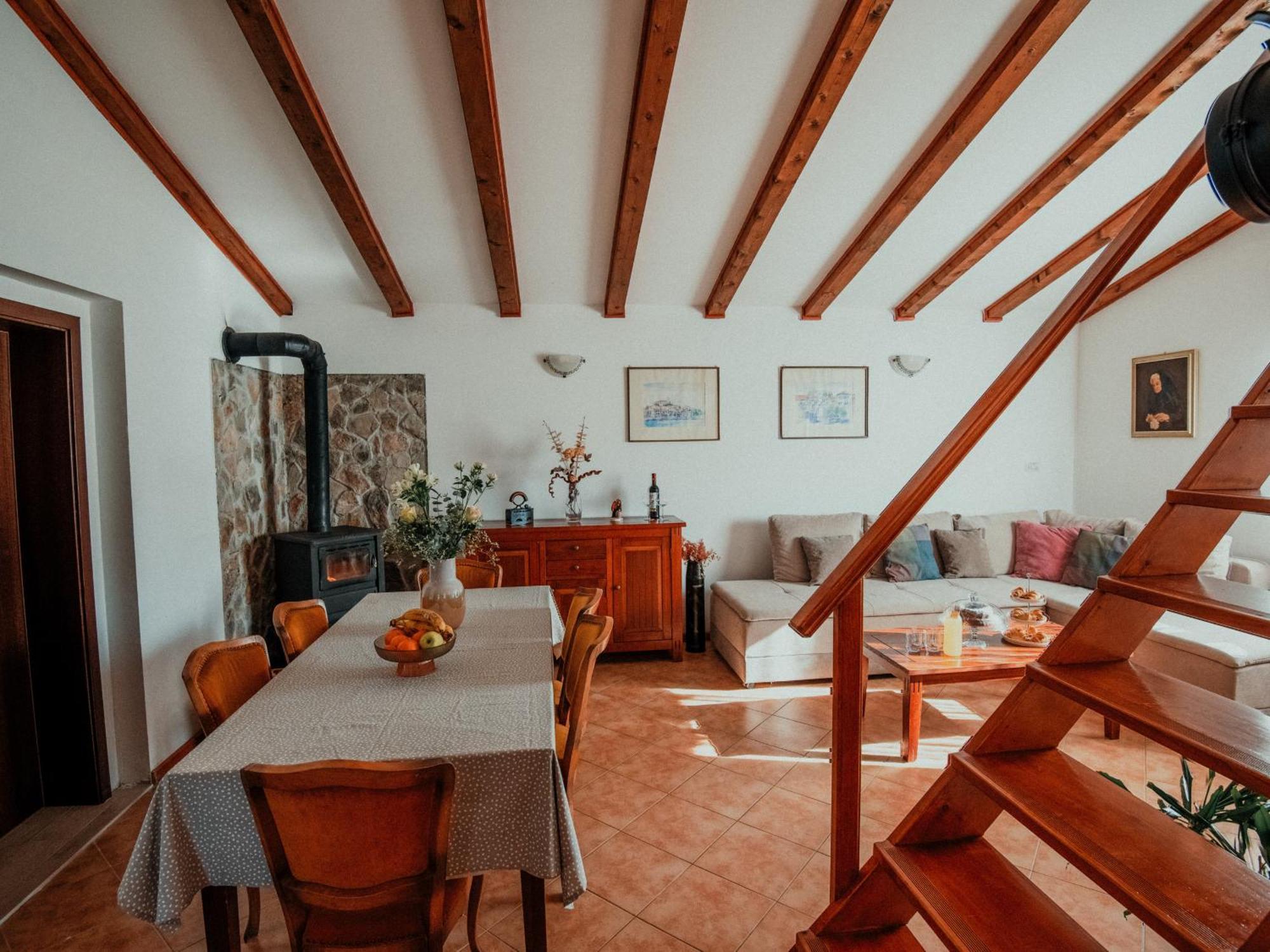 Jukan Villa
